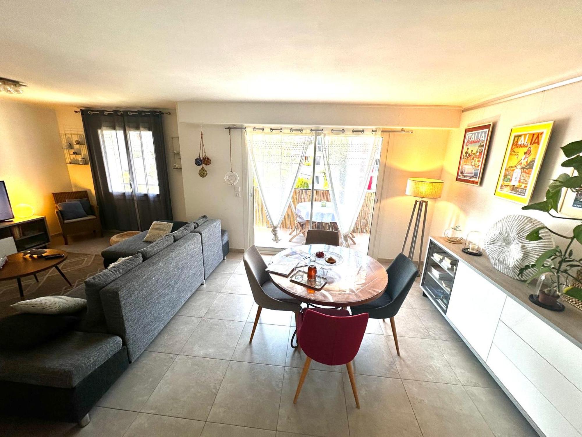 CASSIS 72 m2 Confort et Calme Options Baby bébé Esterno foto